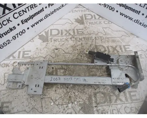 Door Window Regulator, Front Mack CXU Dixie Truck Centre