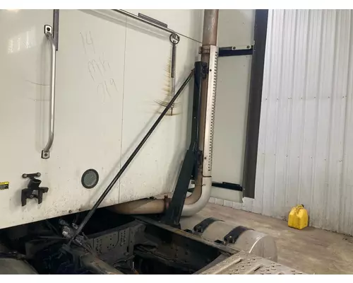EGR Bracket Mack CXU Vander Haags Inc WM