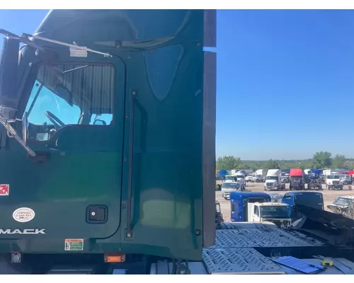 Side Fairing Mack CXU Vander Haags Inc Kc
