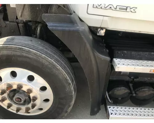 Fender Mack CXU Vander Haags Inc Kc