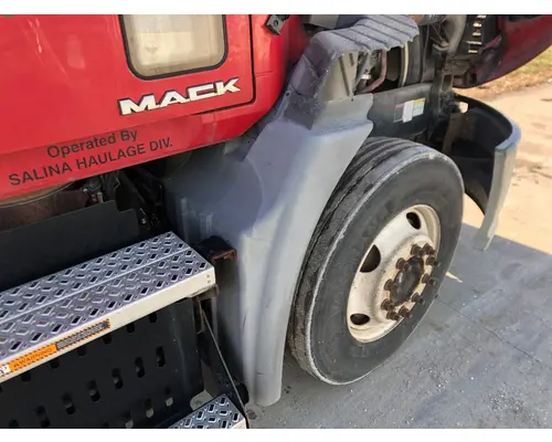 Fender Mack CXU Vander Haags Inc Kc