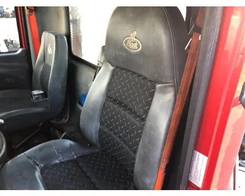 Seat, Front Mack CXU Vander Haags Inc Kc