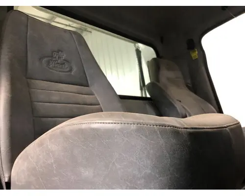 Seat, Front Mack CXU Vander Haags Inc WM