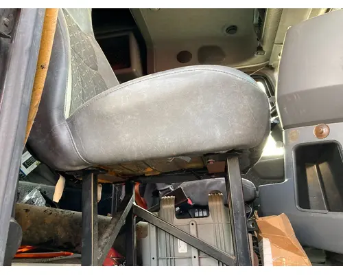 Seat, Front Mack CXU Vander Haags Inc Col