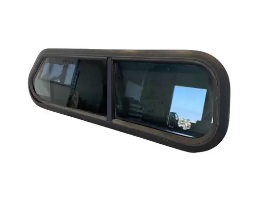 Sleeper MACK CXU Frontier Truck Parts