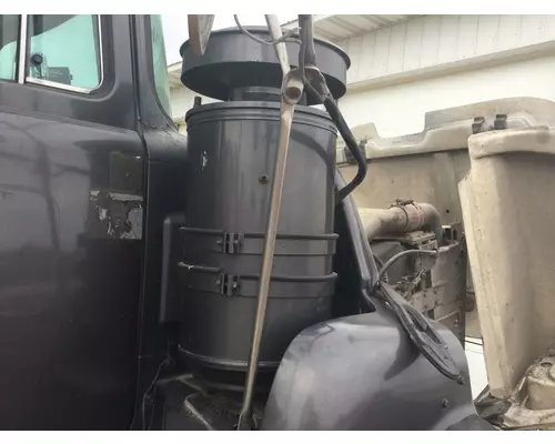 Mack DM600 Air Cleaner