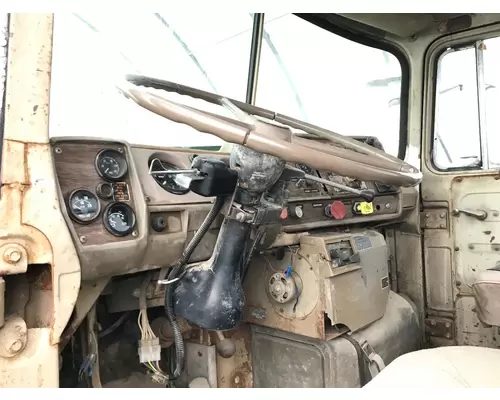 Mack DM600 Steering Column