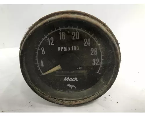 Mack DM600 Tachometer