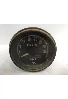 Mack DM600 Tachometer