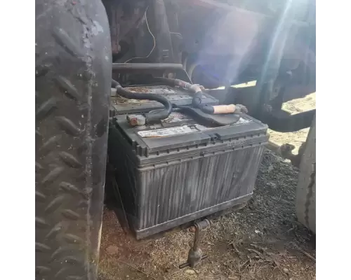 Mack DM685S Battery Box