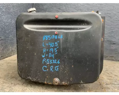 Mack DM688S Fuel Tank