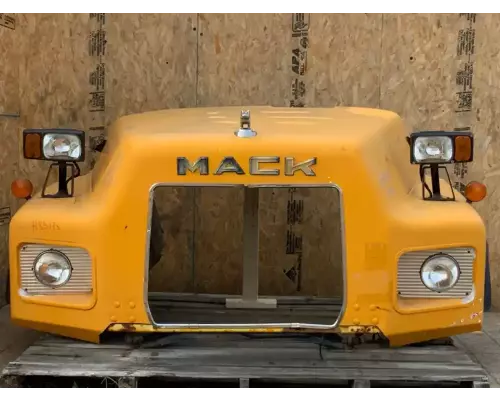 Mack DM688S Hood