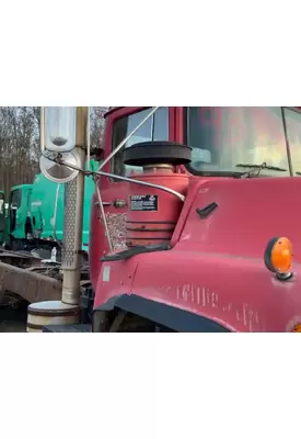 Mack DM690S Air Cleaner