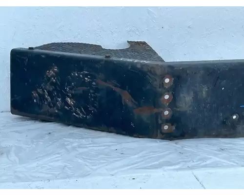Mack DM690S Bumper Assembly, Front