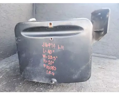 Mack DM690S Fuel Tank