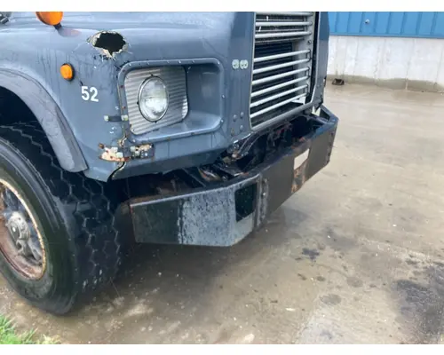 Mack DM800 Bumper Assembly, Front