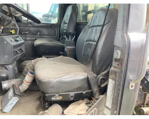 Seat, Front MACK DM688S Vander Haags Inc Sp