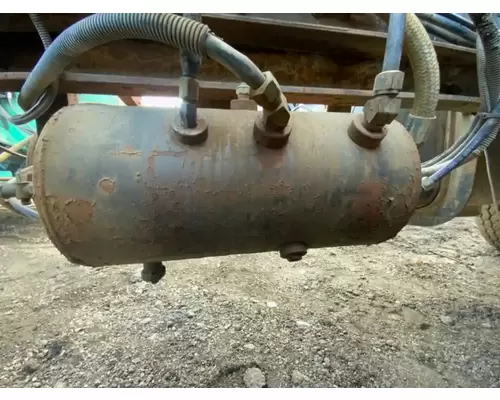 Air Tank Mack DM690S Complete Recycling Group LLC