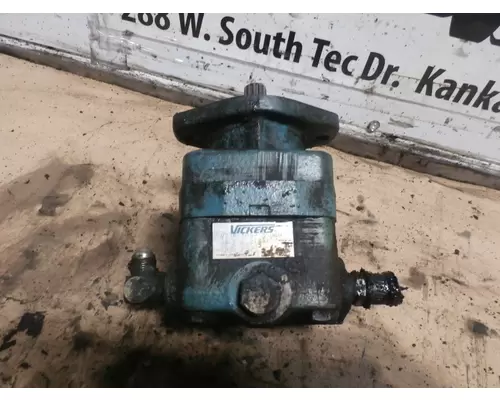 Mack E7-300 Power Steering Pump