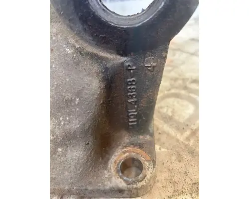 Mack E7-400 Engine Mounts