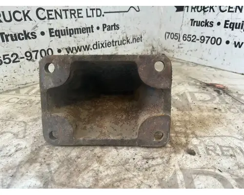 Mack E7-400 Engine Mounts