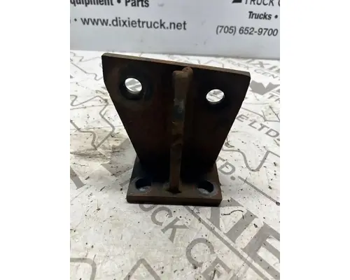 Mack E7-400 Engine Mounts