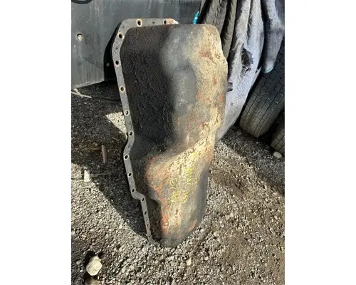 Mack E7-400 Oil Pan