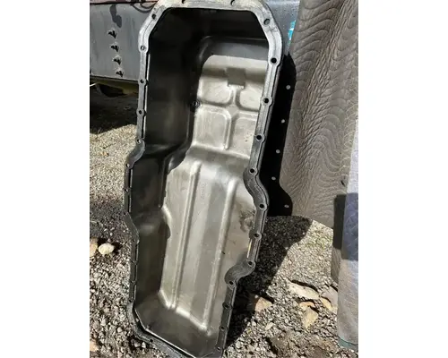 Mack E7-400 Oil Pan