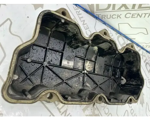 Mack E7-400 Valve Cover