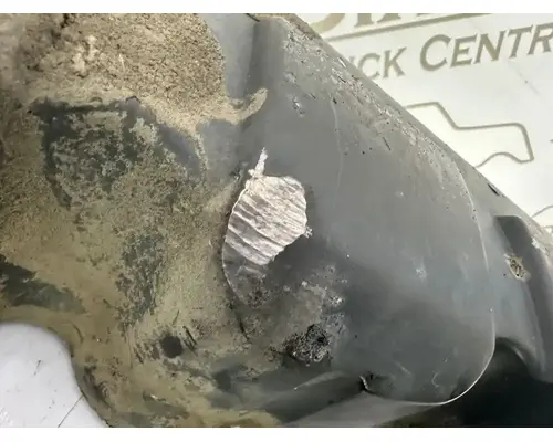 Mack E7-400 Valve Cover