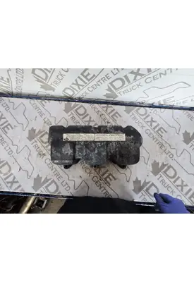 Mack E7-460 Valve Cover