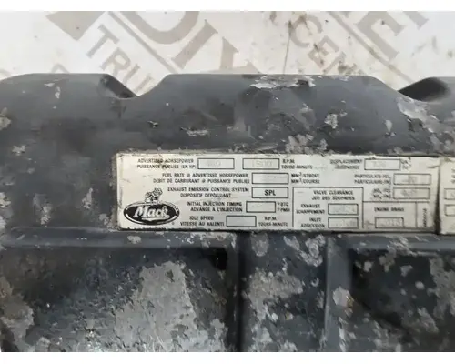 Mack E7-460 Valve Cover