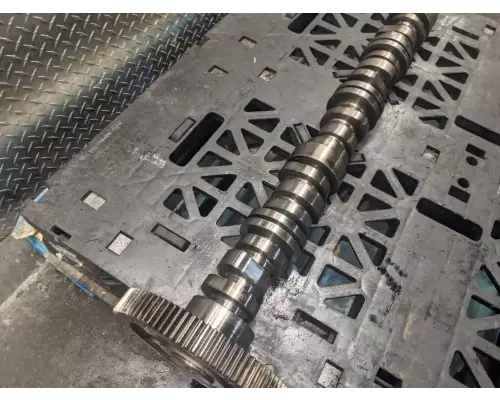 Mack E7 Camshaft