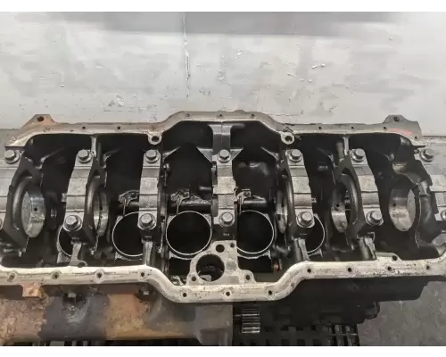 Mack E7 Cylinder Block