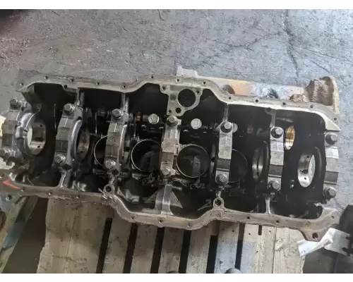 Mack E7 Cylinder Block