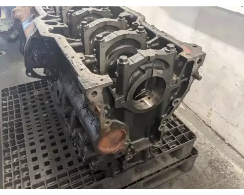 Mack E7 Cylinder Block