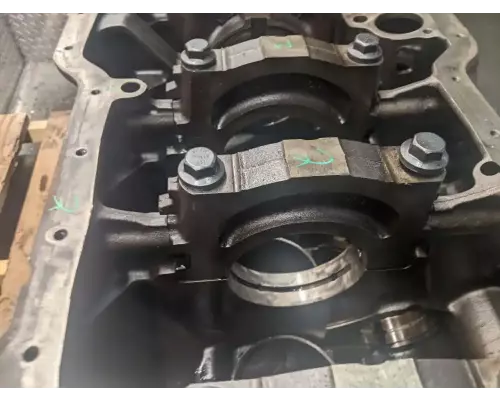 Mack E7 Cylinder Block