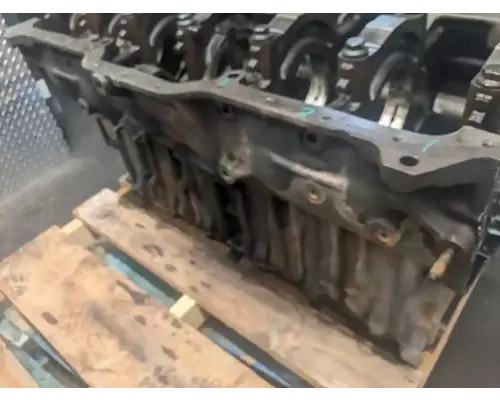 Mack E7 Cylinder Block