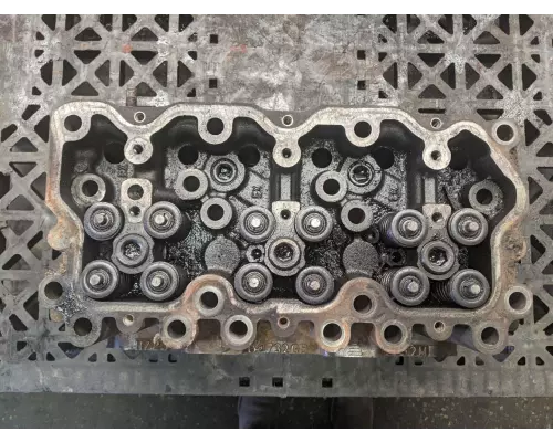 Mack E7 Cylinder Head