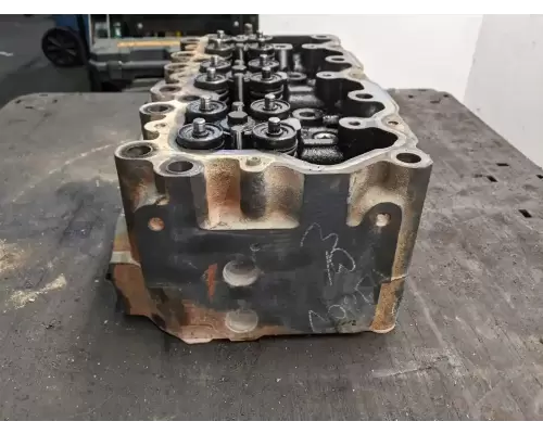 Mack E7 Cylinder Head