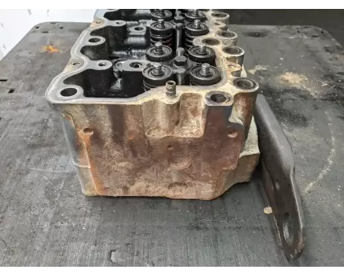 Mack E7 Cylinder Head