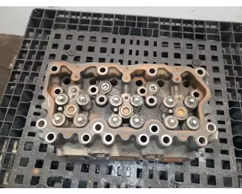 Mack E7 Cylinder Head