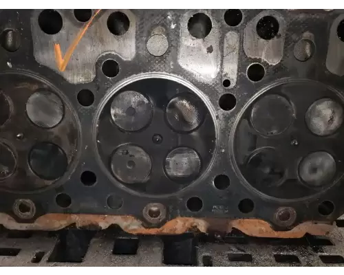 Mack E7 Cylinder Head