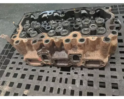 Mack E7 Cylinder Head