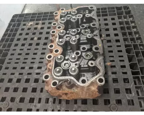 Mack E7 Cylinder Head