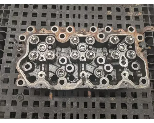 Mack E7 Cylinder Head