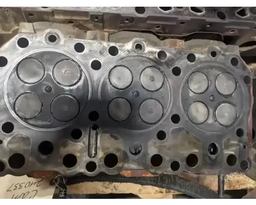 Mack E7 Cylinder Head