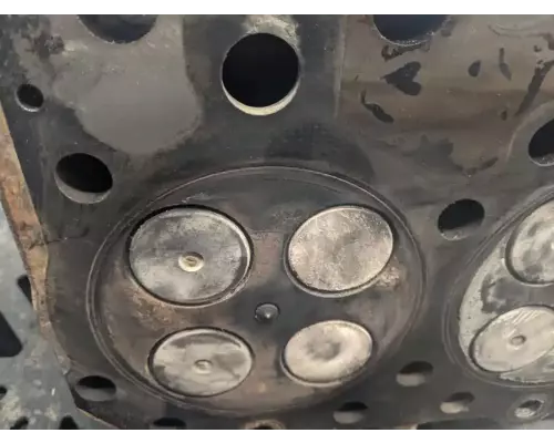 Mack E7 Cylinder Head