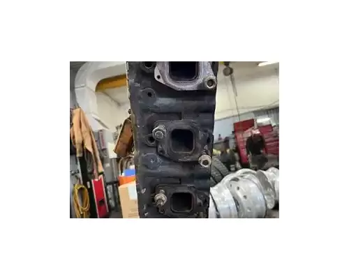 Mack E7 Cylinder Head