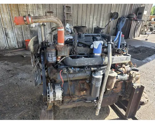 Mack E7 Engine Assembly
